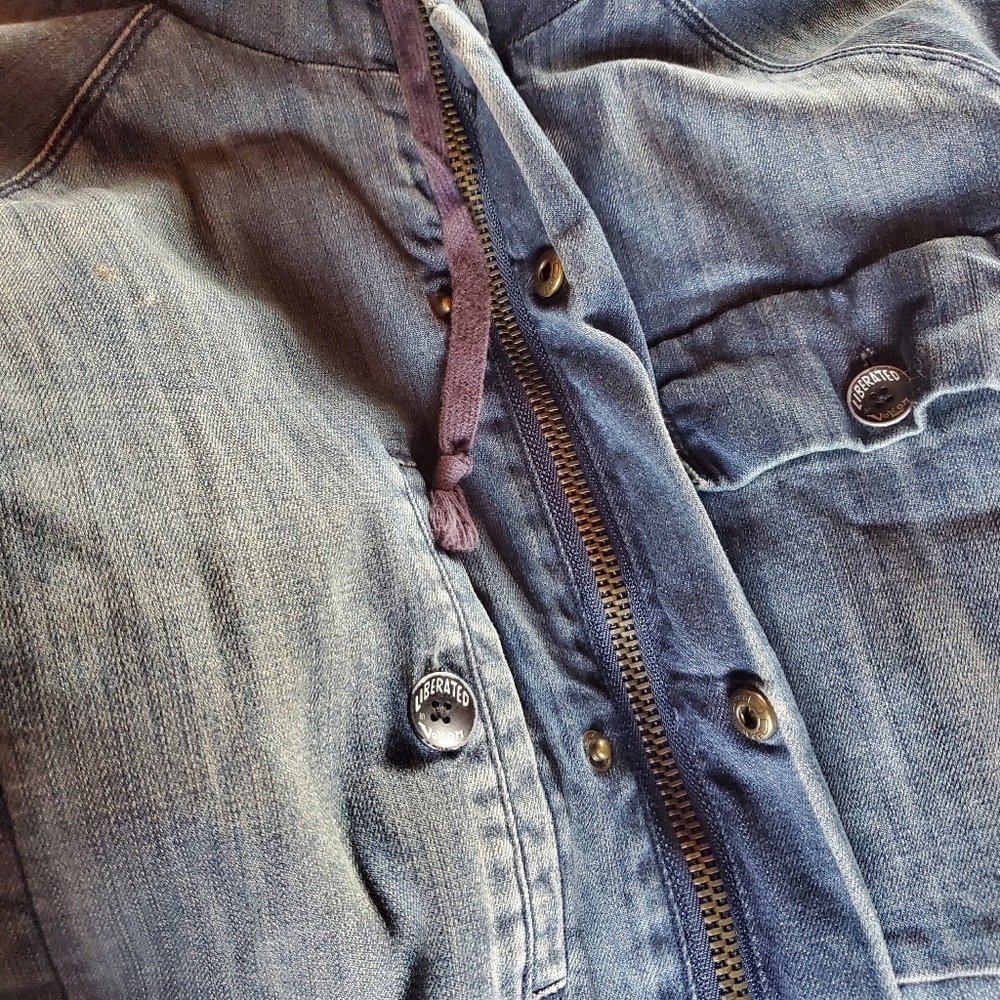 Vintage Volcom Denim Flannel Jacket Full Zip + Button Hooded Heavyweight Size 32 - Picture 11 of 16